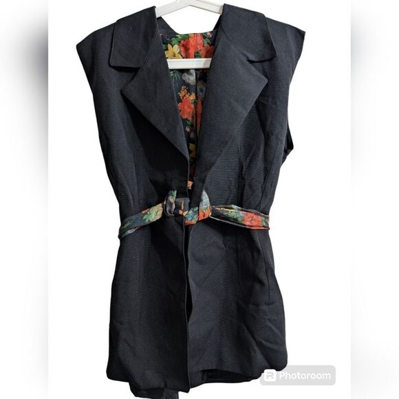 Unique black vest with slit back panel Patricia Forgeal one size - Picture 4 of 9